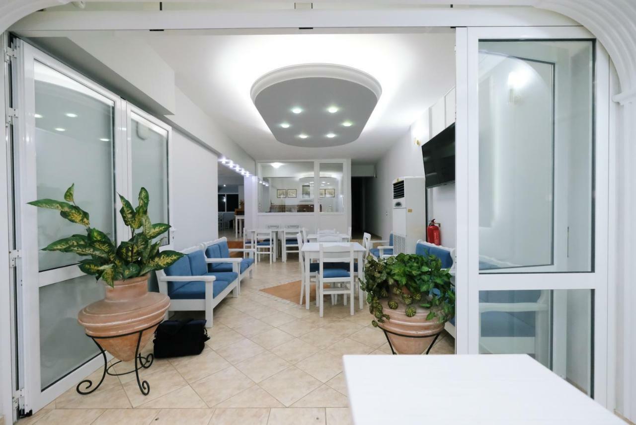 Hotel Limnia Gi Myrina Exterior foto